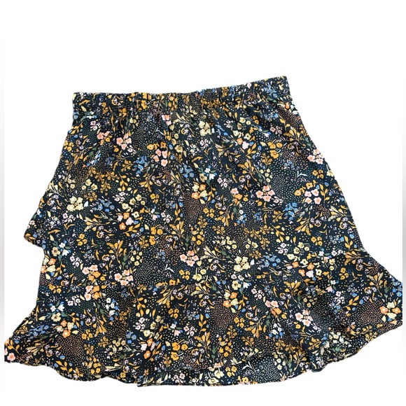 Altar’d State Multicolor Floral Short Skirt - Picture 2 of 4